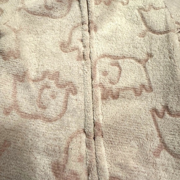 Infant Girl Bodysuit Sleeper - Size 6-9 - NWT - Picture 3 of 5